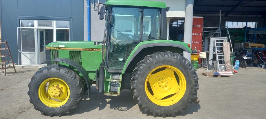 JOHN DEERE 6200