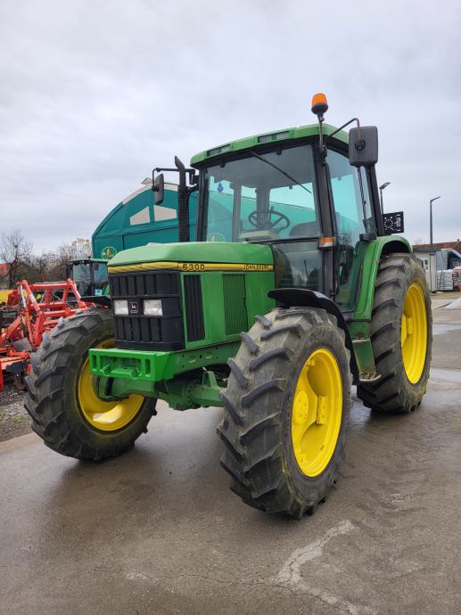 John deere 6300