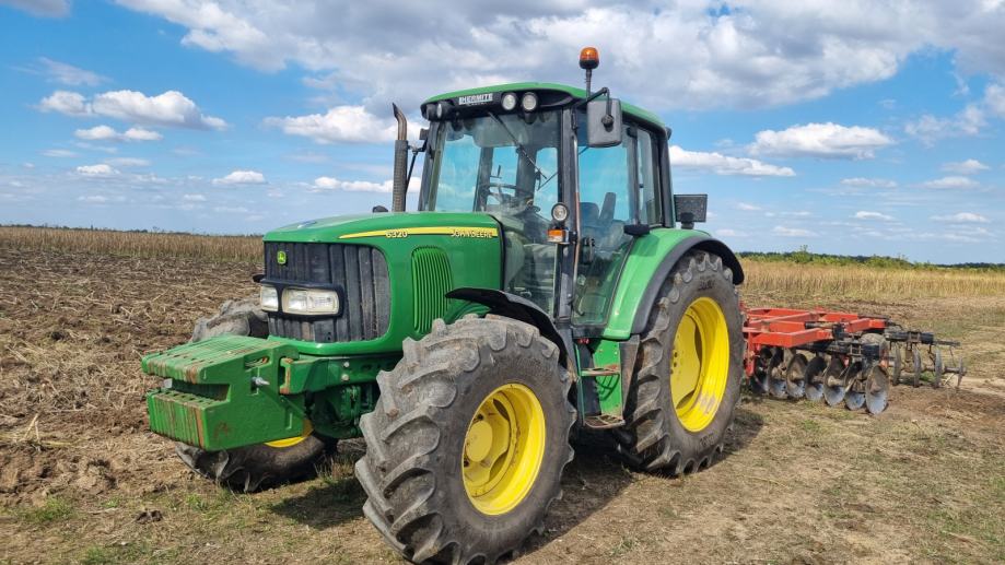 John deere 6320