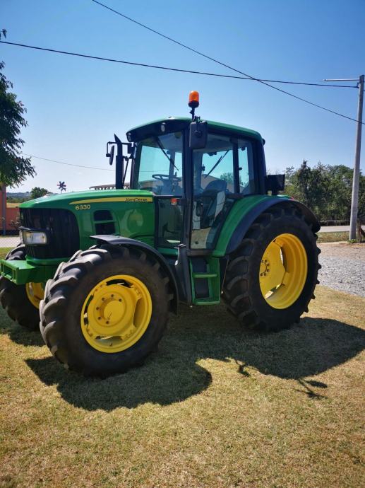 John deere 6330