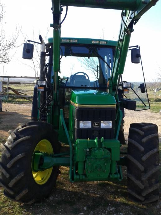 John Deere 6400