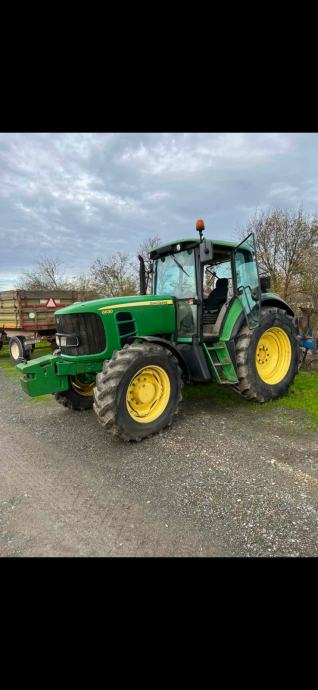 John Deere 6630