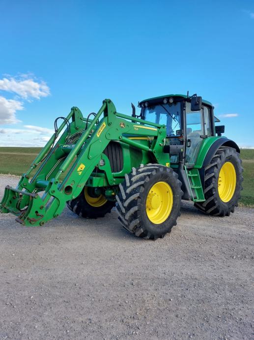 John Deere 6920