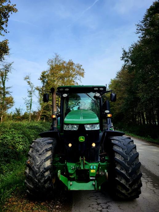 John deere 7230R