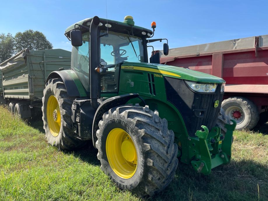 John Deere 7250R