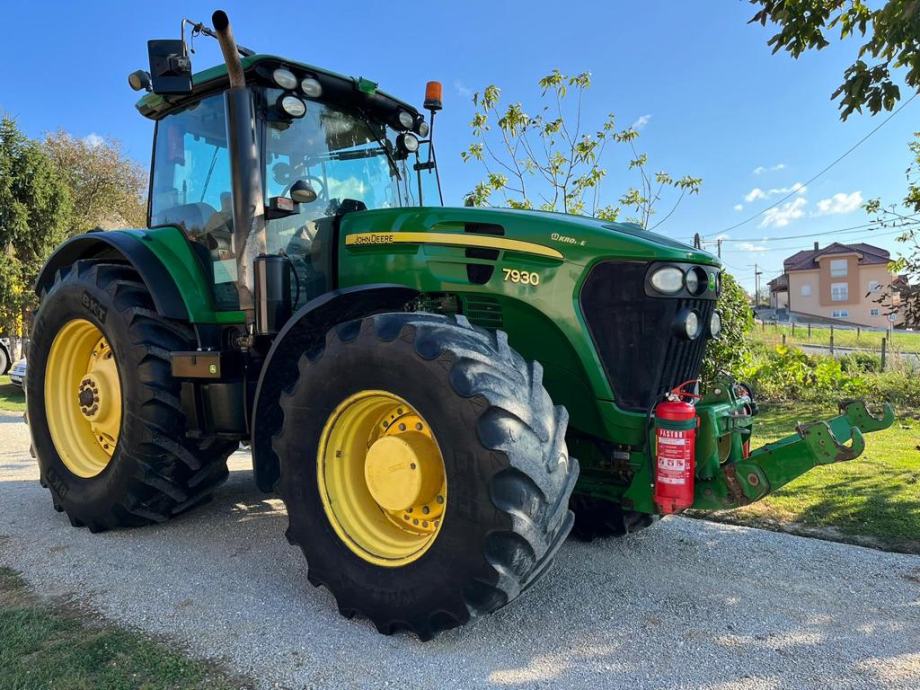 JOHN DEERE 7930