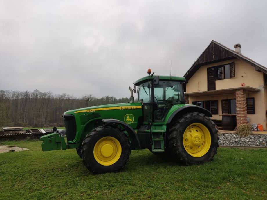 John deere 8320