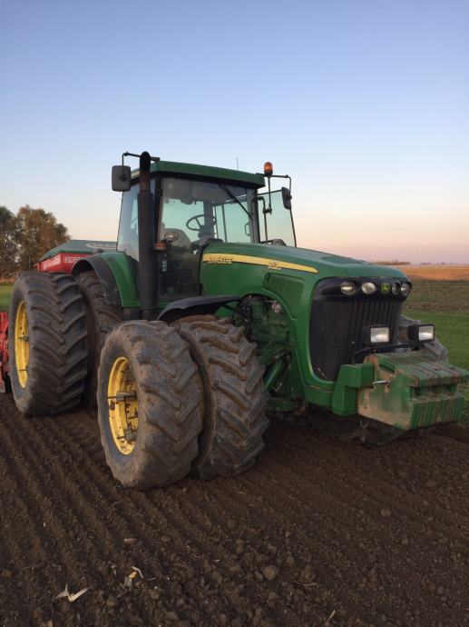 John deere 8520