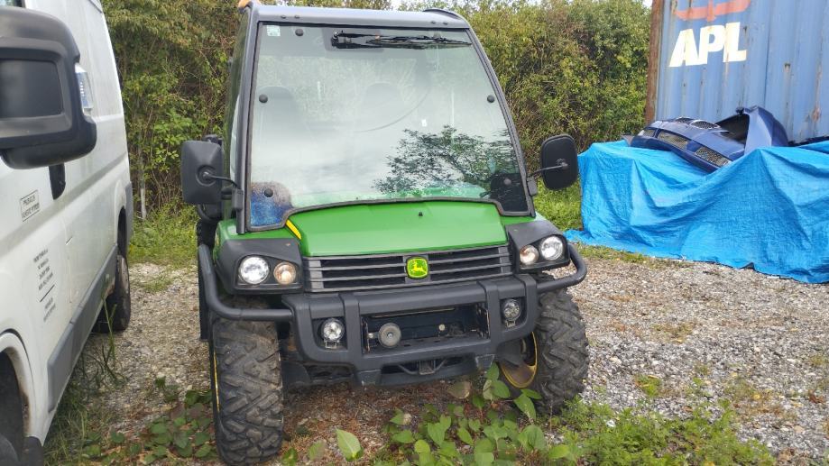 JOHN DEERE GATOR XUV 855D