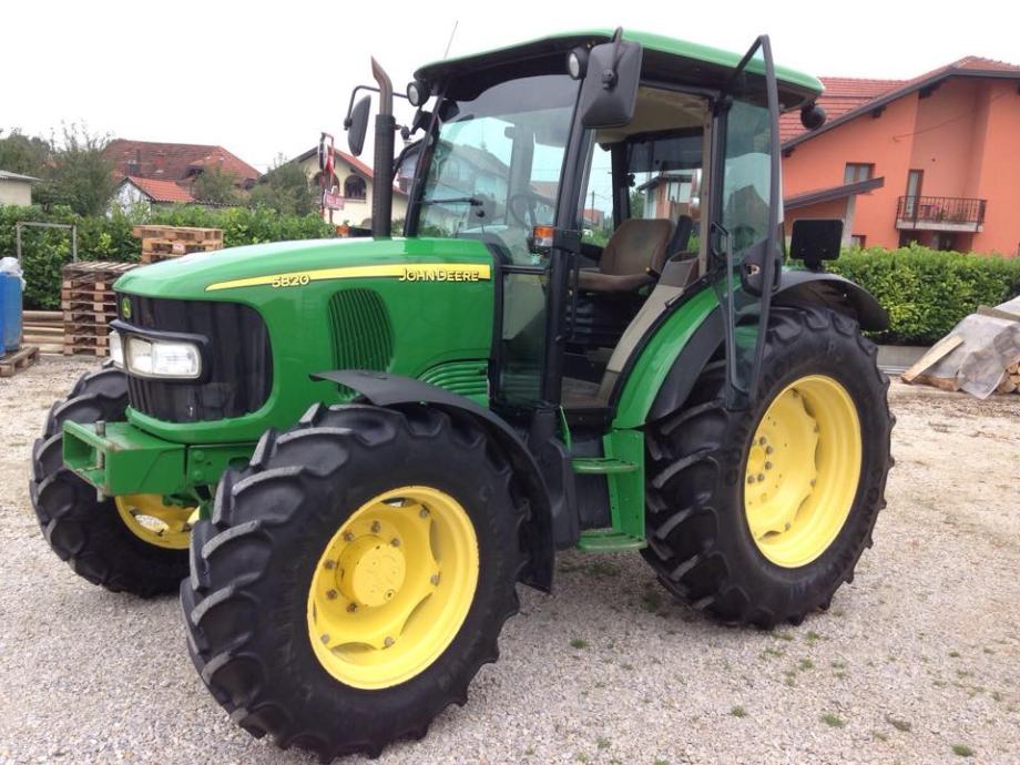 JohnDeere 5820