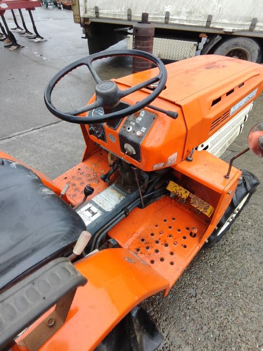 KUBOTA B1400