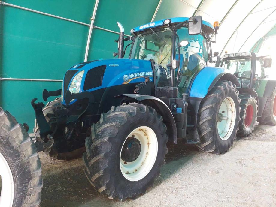 NEW HOLLAND T7.210