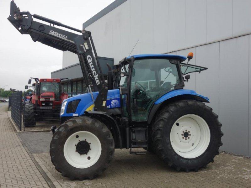 New Holland TSA 100 Traktor