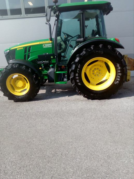 PRODAJE SE JOHN DEERE 5100M