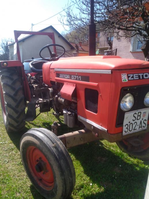 Za prodaju traktor Zetor 4712, bez kabine