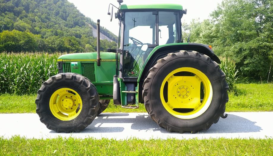 PRODAM TRAKTOR JOHN DEERE 6400 - 100 KONJA - KLIMA - POVOLJNO