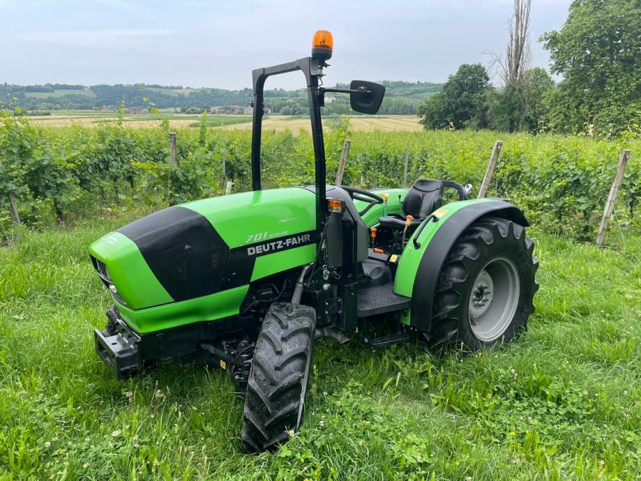 Rabljeni traktor DEUTZ FAHR model AGROPLUS 70 KEYLINE