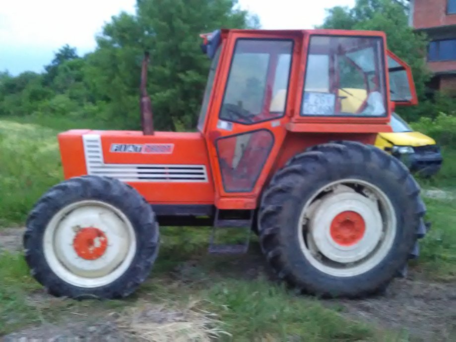 TRAKTOR FIAT 780 DT S PREDNJOM VUČOM (moguće plaćanje na rate)