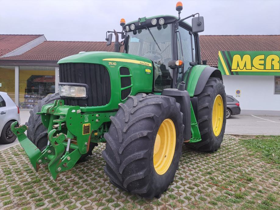 TRAKTOR JOHN DEERE 7530 PREMIUM