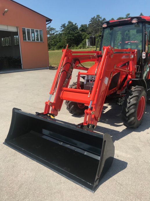 Traktor KIOTI RX7330PC(CAB) + utovarivač KL7320 ***AKCIJA***