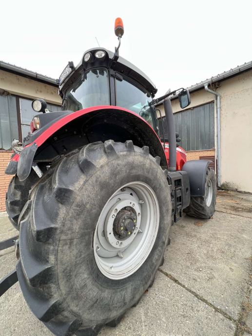 Traktor Massey Ferguson 8660 0950