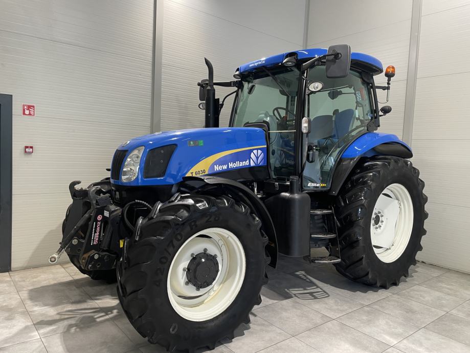 Traktor New Holland T6030