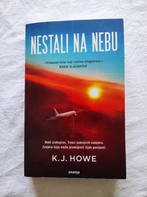 K. J. Howe, nestali na nebu