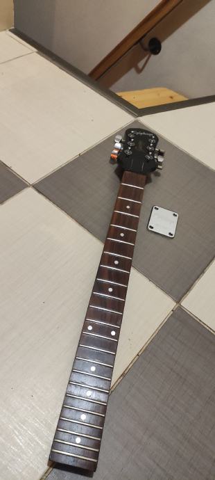 Epiphone Junior vrat