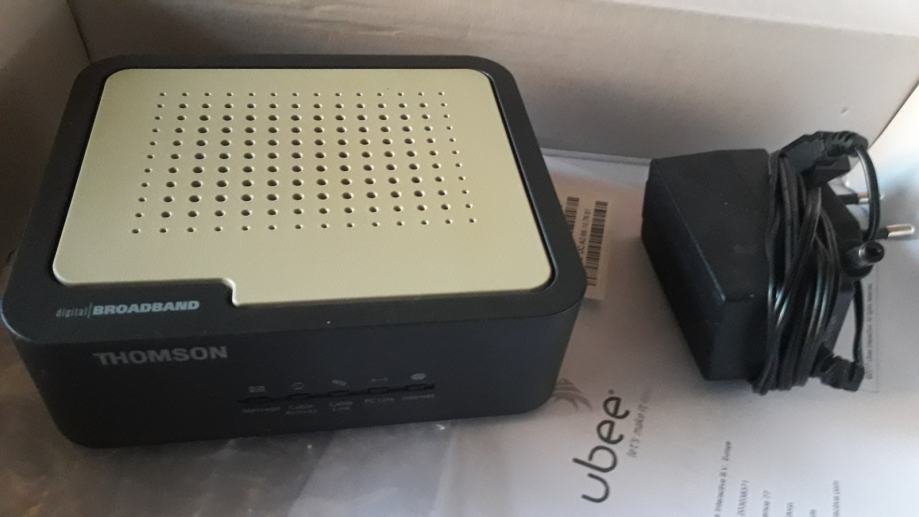 Thomson TCM420 modem router, sa strujnim adapterom