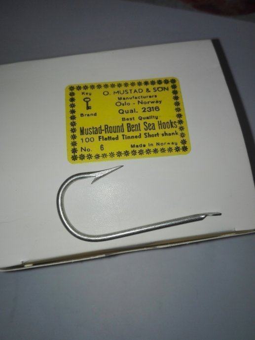 Mustad udice No.6 /48x20 mm (lot 100 kom.)