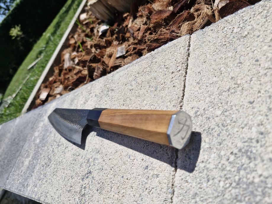 Japanski kuhinjski nož kiritsuke damascus čelik