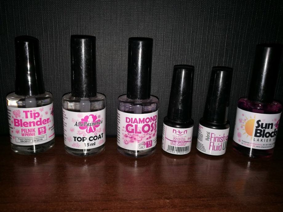 SET 1 x TOP COAT -15 ml 1X DIAMOND GLOSS -15 ml.....