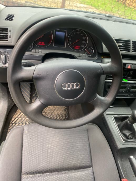 Audi A4 B6 volan