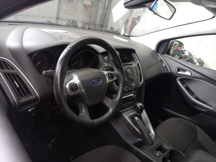 FORD FOCUS 2015 G - ZRAČNI JASTUCI, PRODAJEM