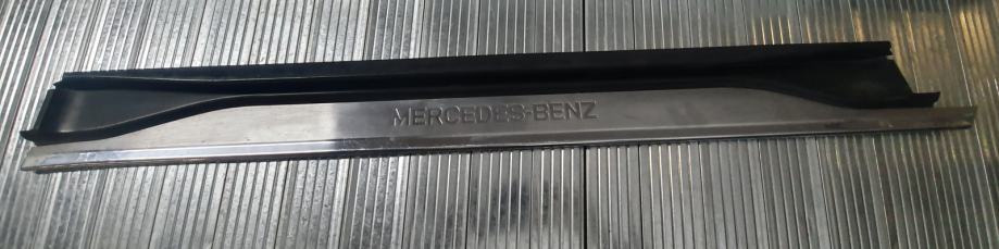 Mercedes SL R 129 DESNA UNUTARNJA KROMIRANA LAJSNA PRAGA