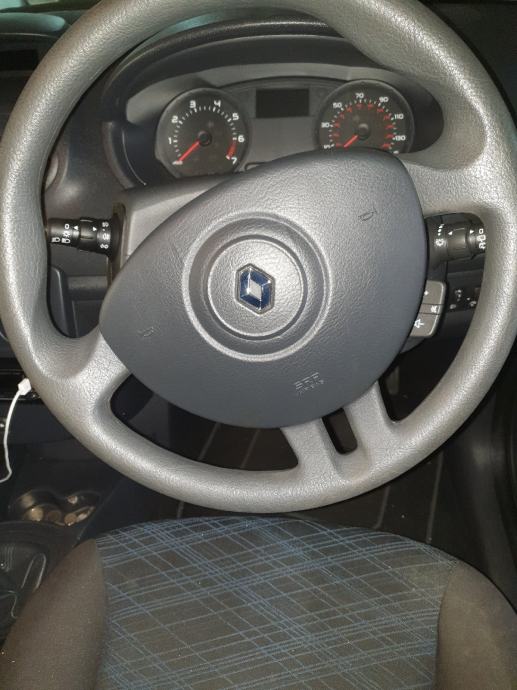 Renault Clio 1,5 dCi 55 KW 2012.g.--- -- zračni jastuci ----