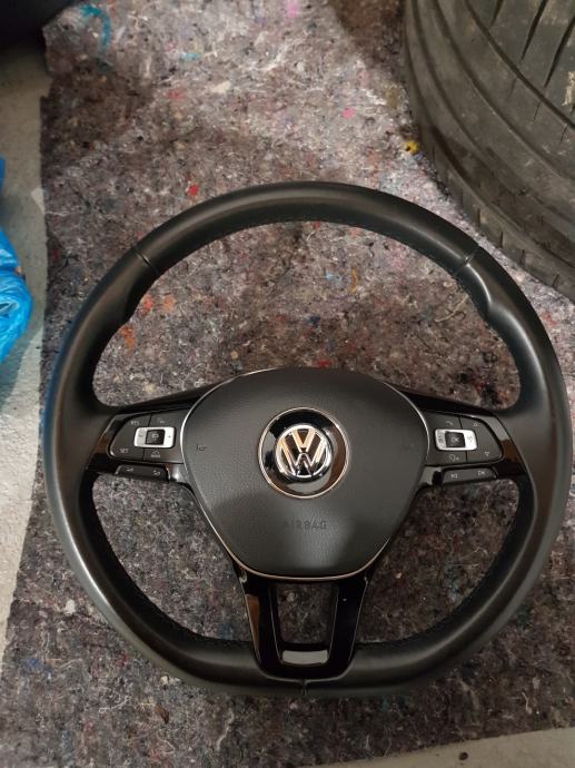 VW Golf 7 volan i Airbag