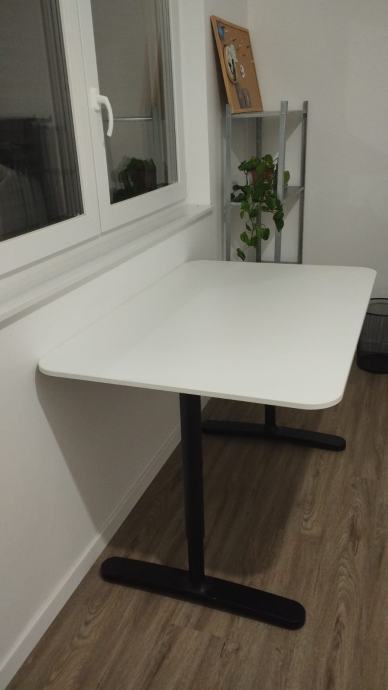 IKEA BEKANT radni stol 120x80cm - crne noge, bijela radna ploča