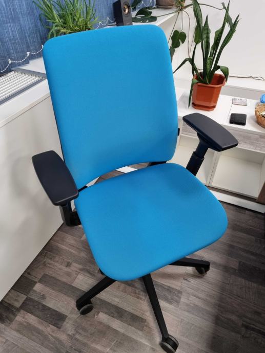 Steelcase Amia