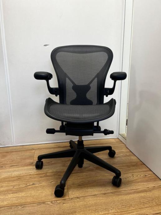 Refurbished Herman Miller Aeron Remastered Posturefit