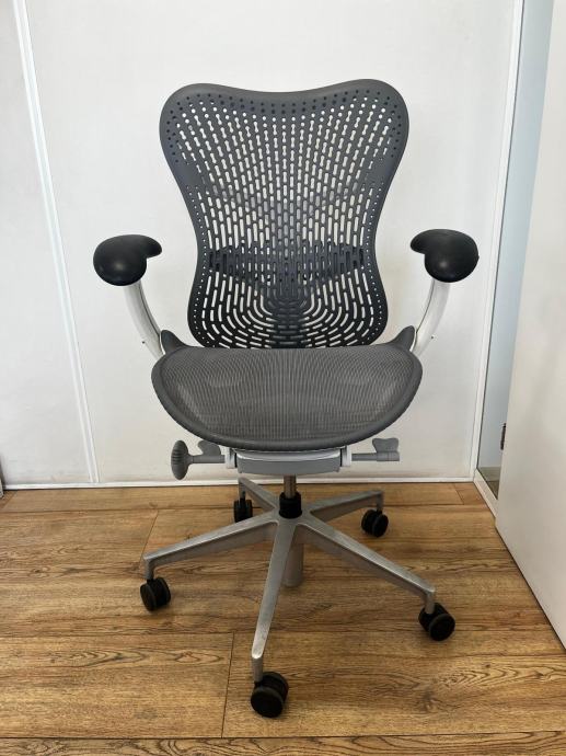 Refurbished Herman Miller Mirra 2 Grey White