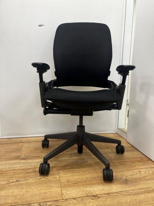 Steelcase Leap V2 Full Option (Showroommodel)