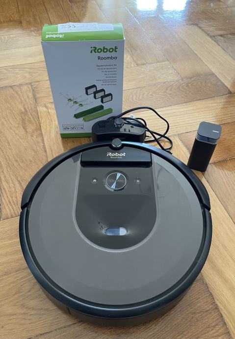 iRobot Roomba i7