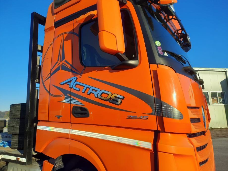 Mercedes Benz Actros MP4 2645 vučna služba