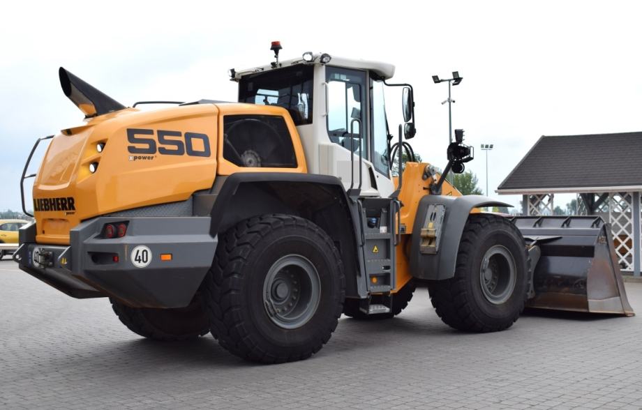 UTOVARIVAČ Liebherr L550 XPower 2019GODINA 2270 RADNIH SATI