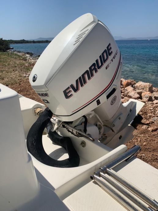 Evinrude e-tec 90