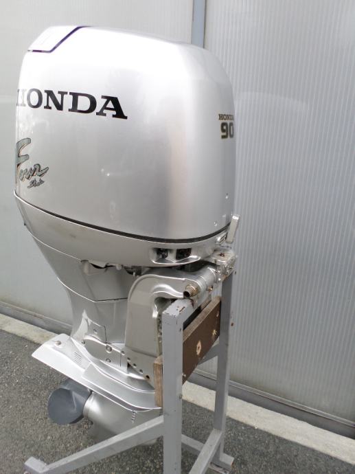 Honda bf 90