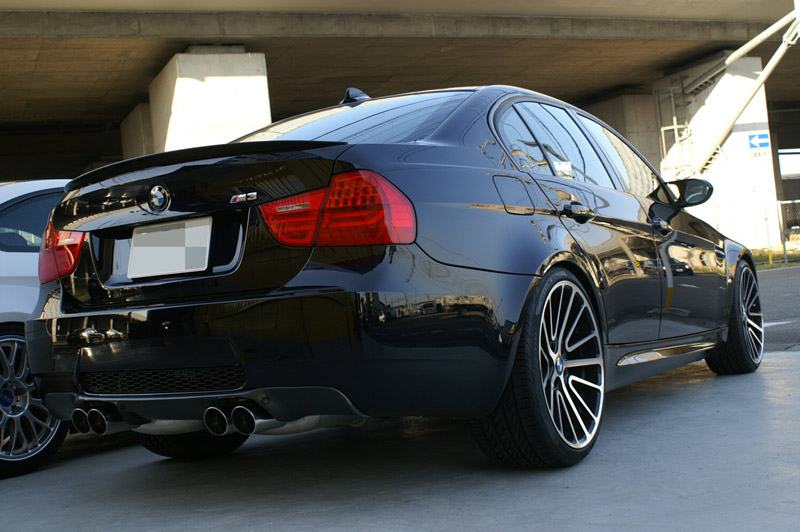 P: BMW M3 spojler za gepek - e90 NOVO