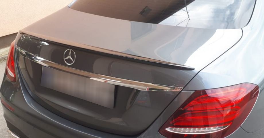 Mercedes E klasa W213 spojler lip gepeka ☆NOVO☆