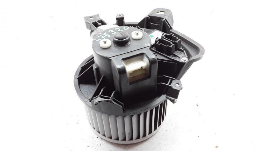 MOTORIC VENTILACIJE 13293624 A43002500 OPEL ADAM 2013-